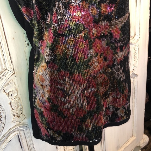 Verve Sleeveless Dark Floral Sequin  Sweater Vest/Shell Size Large - Picture 2 of 10